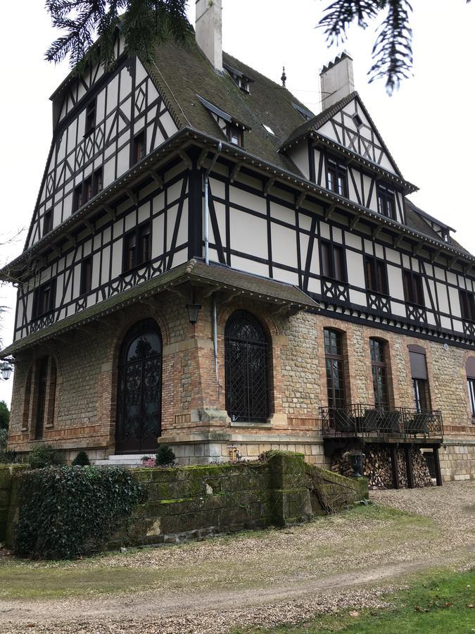 Manoir De La Graviere Acomodação com café da manhã Mouzon  Exterior foto
